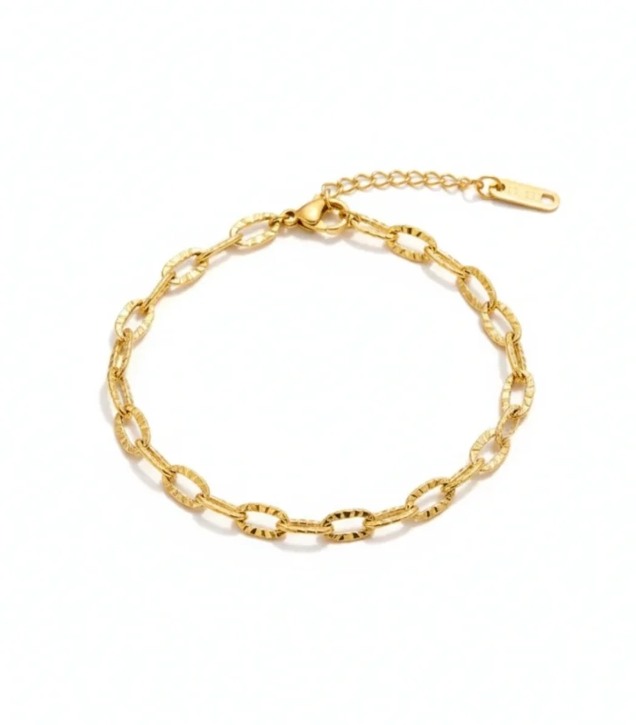 Elegant Textured Oval Link Bracelet